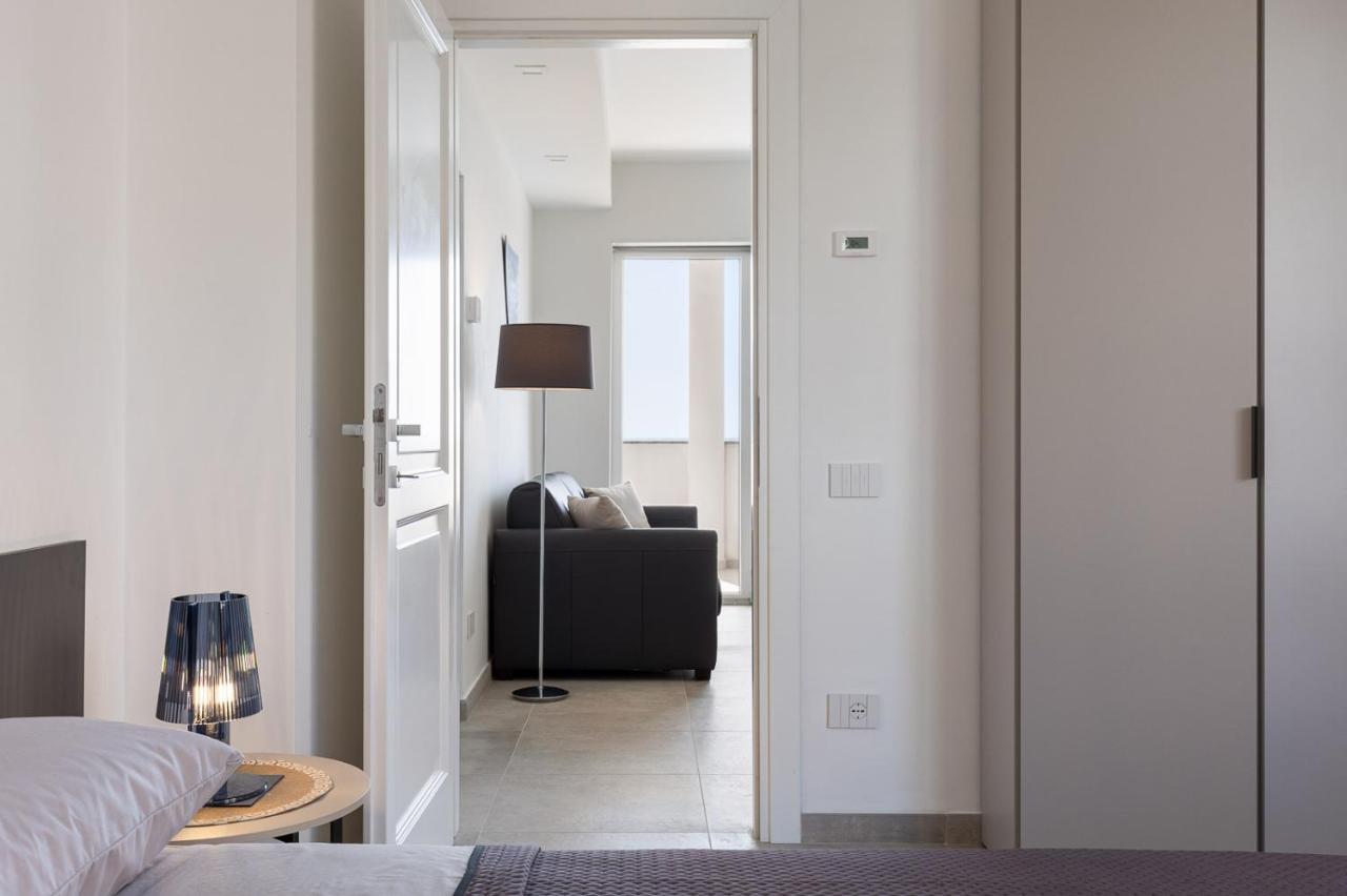 Oneweek Gaeta Suites And Apartments Экстерьер фото